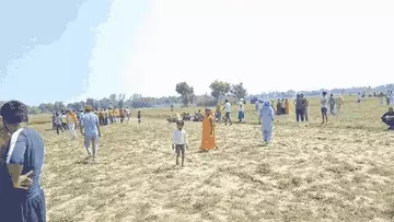 देवरिया हत्या कांड: रात सोने गई 18 साल की गुड़िया, सुबह खेत में मिली लाश, ऑनर किलिंग के सुराग