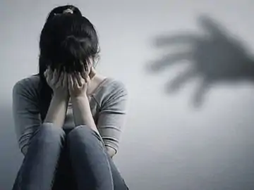 लखनऊ: स्कूली छात्रा के साथ आम के बाग में सामूहिक दुष्कर्म की दहला देने वाली वारदात, पुलिस की कार्रवाई जारी