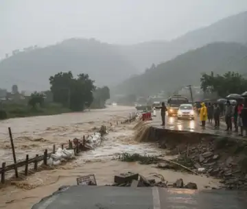 नेपाल में मूसलाधार बारिश का कहर, लैंडस्लाइड-बाढ़ से 244 मौतें; इलाम में 37 की जान गई, काठमांडू डूबा